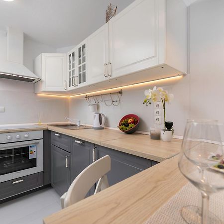 Apartment Gaviota Krk Krk Town Exteriör bild