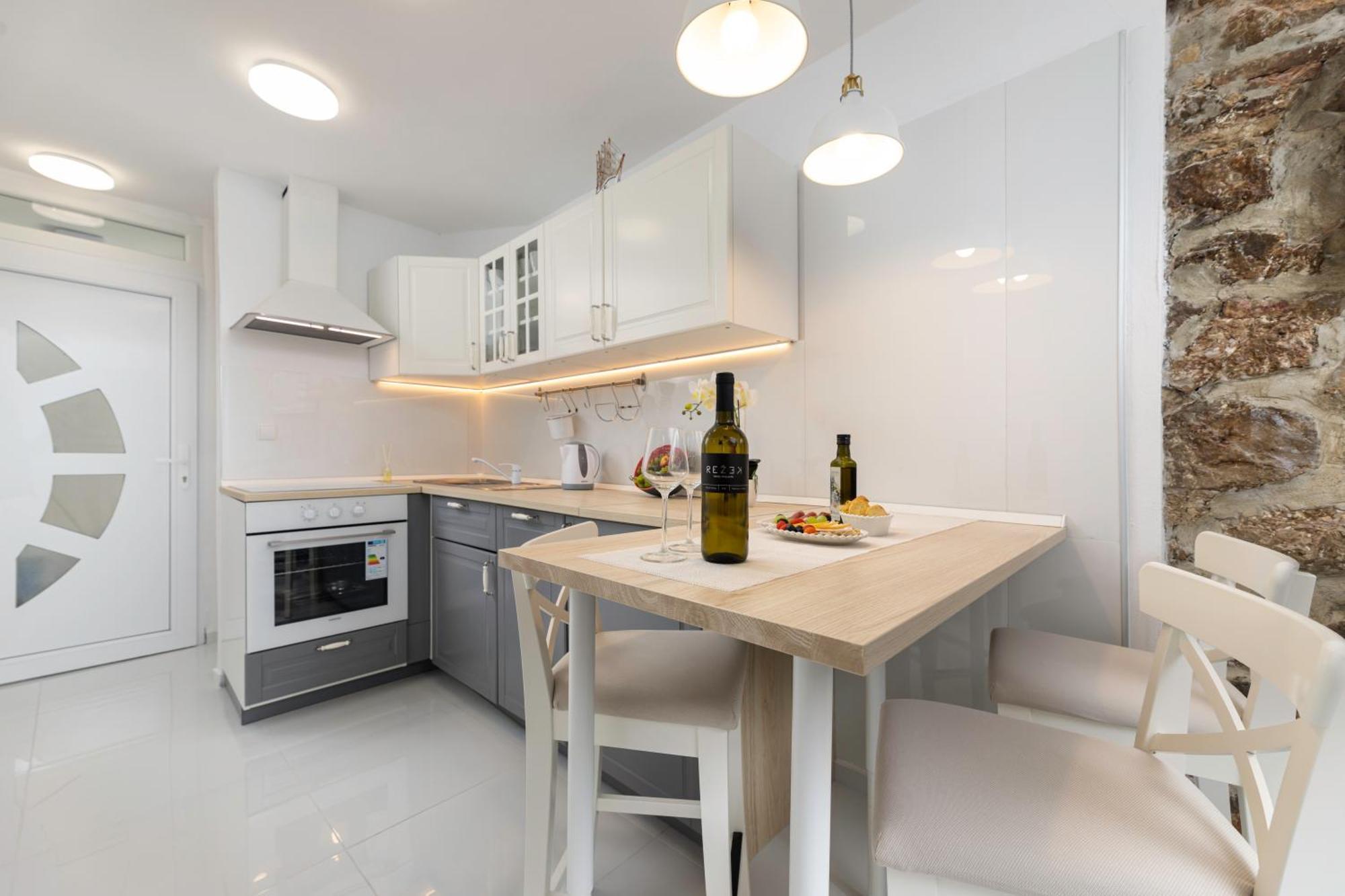 Apartment Gaviota Krk Krk Town Exteriör bild